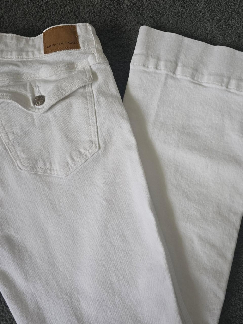 American Eagle Outfitters White Flare Jeans - Clean Wide Leg